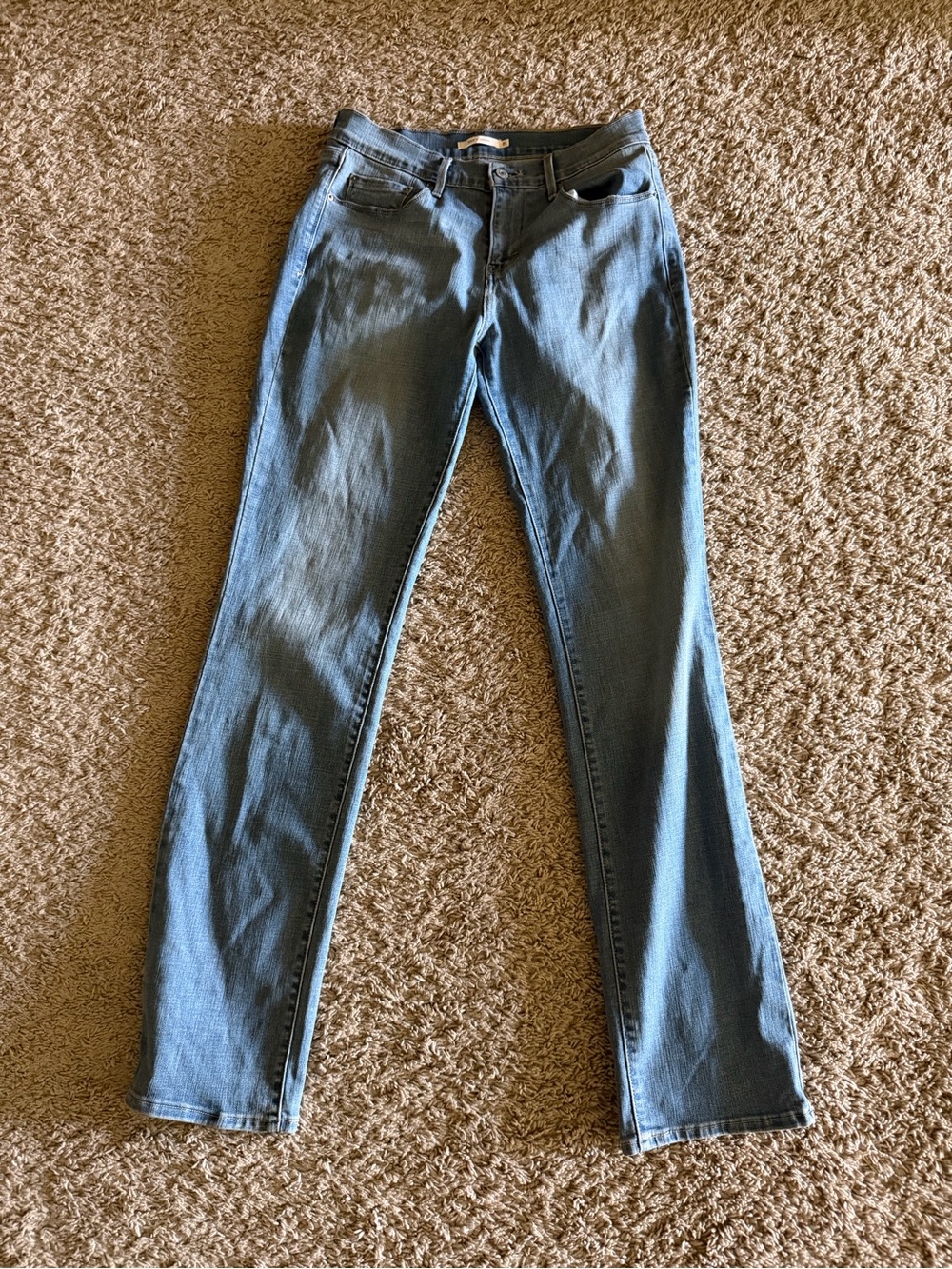 Levi's Women's Light Blue Straight Leg Jeans